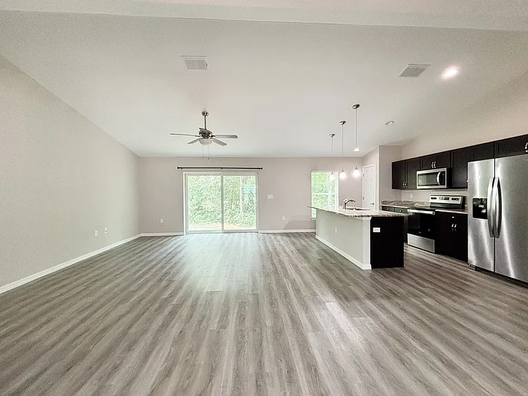 9892 SW 189th Cir — Photo 10