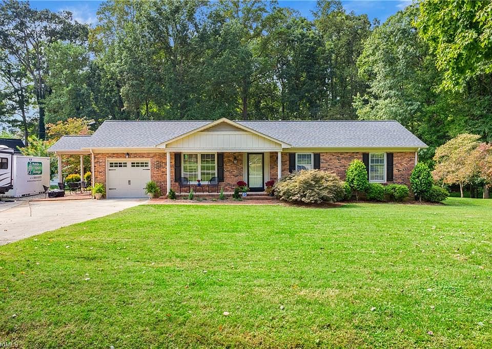1st image of 5305 Hiddenbrook Dr