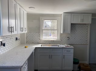 157-159 Tangent St #2, East Providence, RI 02914