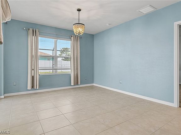 5th image of 1013 NE 7th Ave