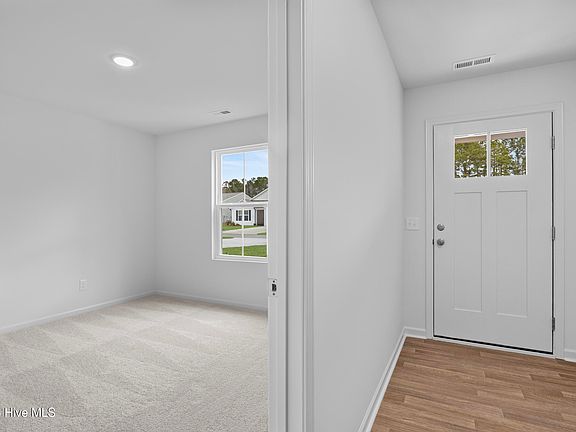 3rd image of 454 Hinton Lane SW #112