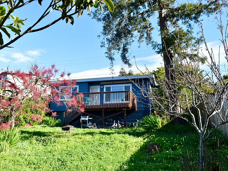 6046 Arlington Blvd — Photo 11