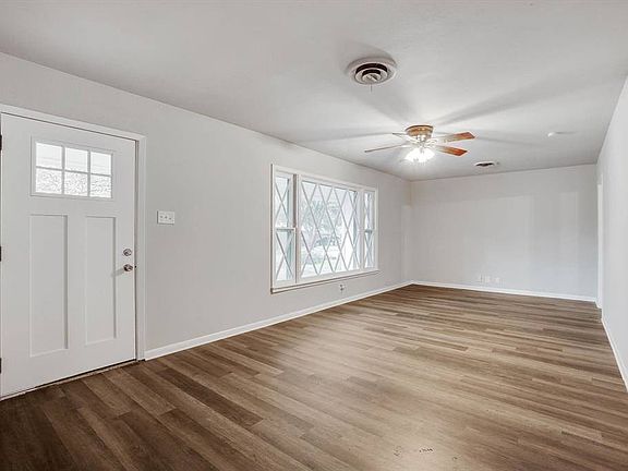 5th image of 6713 Victoria Ave