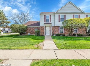 35489 Stillmeadow Ln, Clinton Township, MI 48035