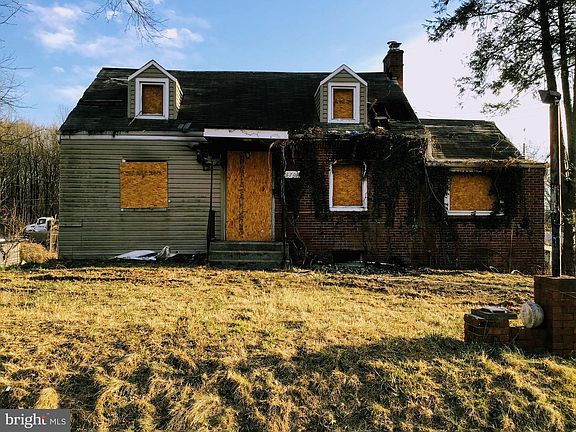 4th image of 6701 Central Ave