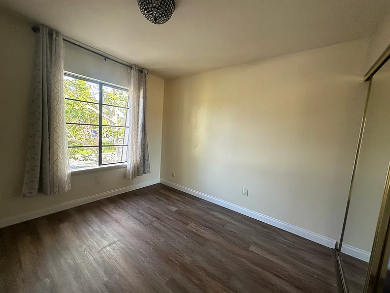 17022 Saint Andrews Dr — Photo 33