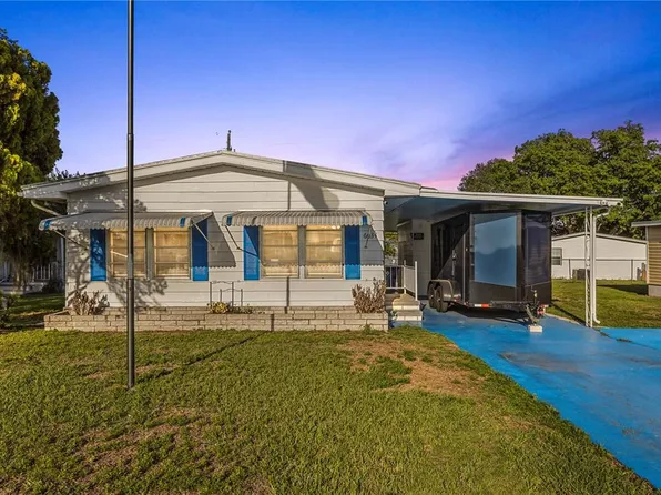 6034 Alpine Dr, Zephyrhills, FL 33542