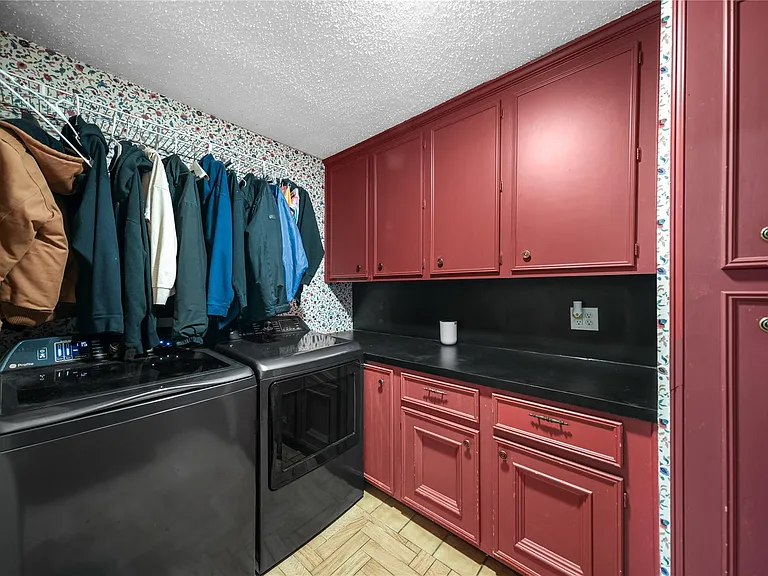 16210 Port O Call St — Photo 7