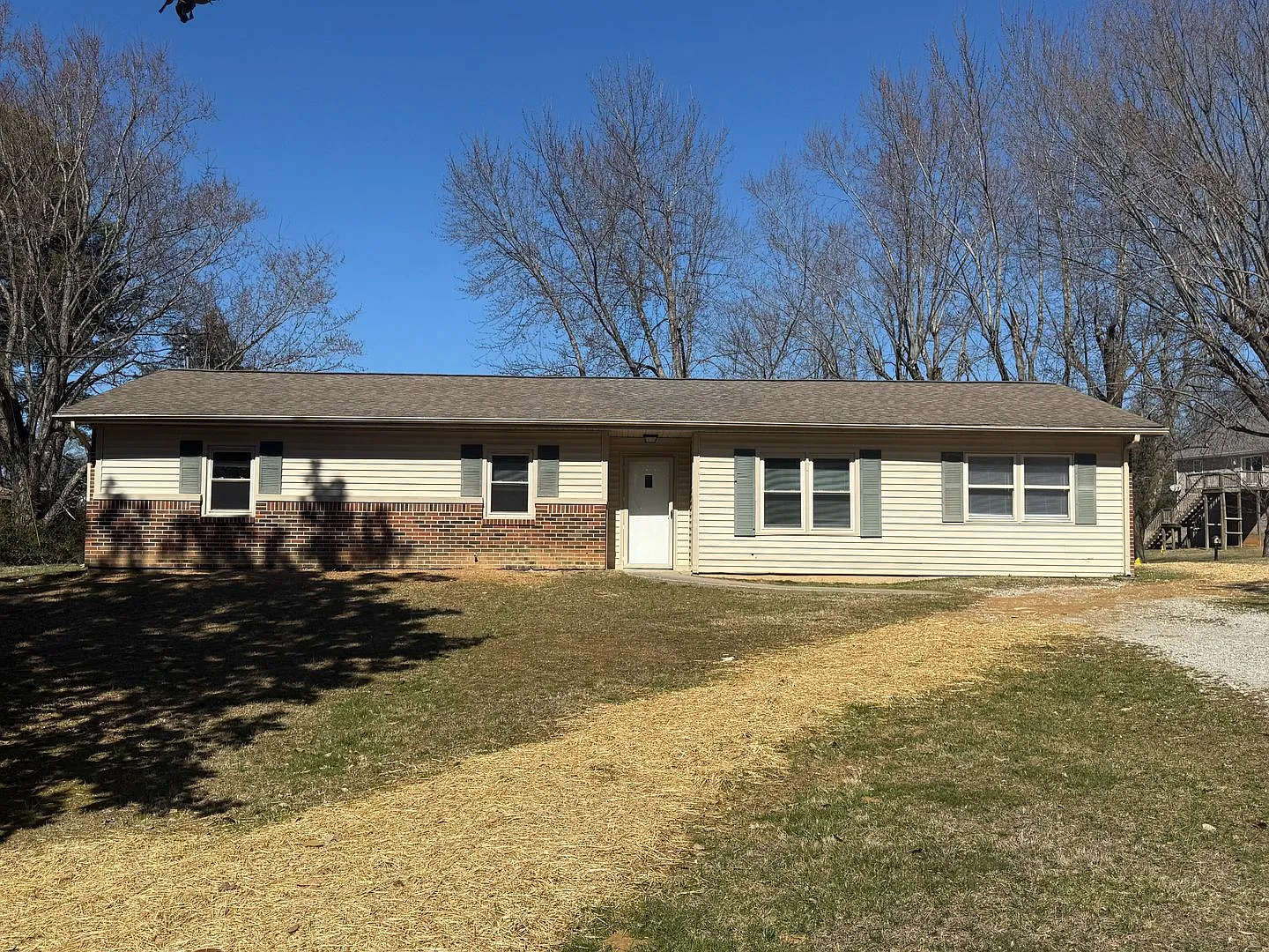 Newly Renovated 3-Bedroom Home with Fenced Backyard and Covered Patio in Cookeville — Photo 1