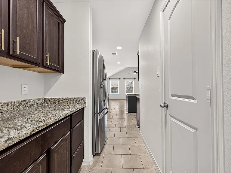 23718 Water Hickory Dr — Photo 13