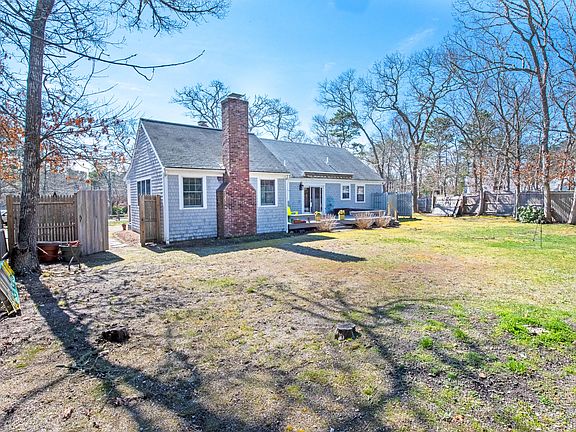 4th image of 105 Epanow Rd