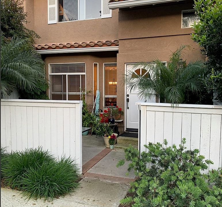 1st image of 27467 Jasmine Ave