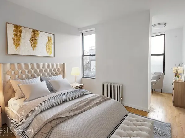 10-22 47th Road image 1 of 8