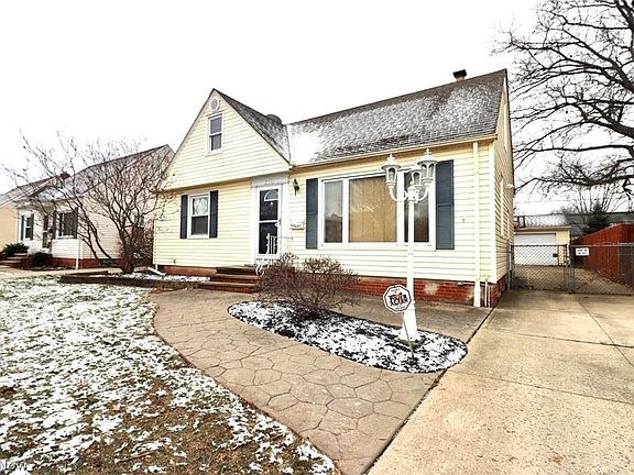2nd image of 270 E 329th St