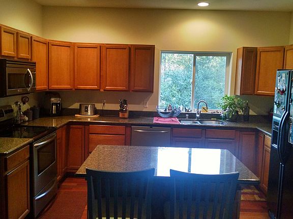 5th image of 31100 Baltic Ln NE