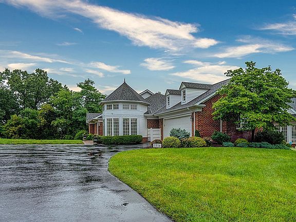 2nd image of 3314 Kingsbury Cir