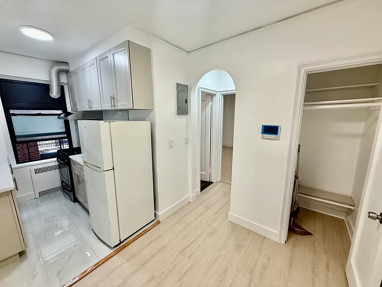 14476 Sanford Ave #1E — Photo 6