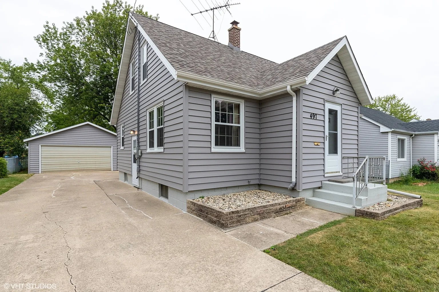 497 Naber Ave photo 1