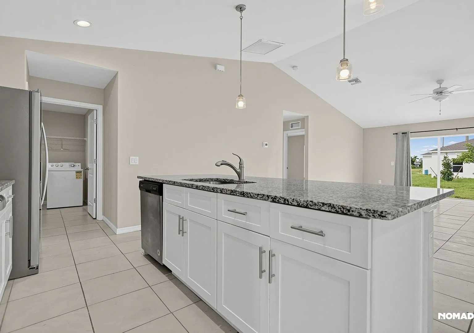Spacious 4BR House in Cape Coral — Photo 4
