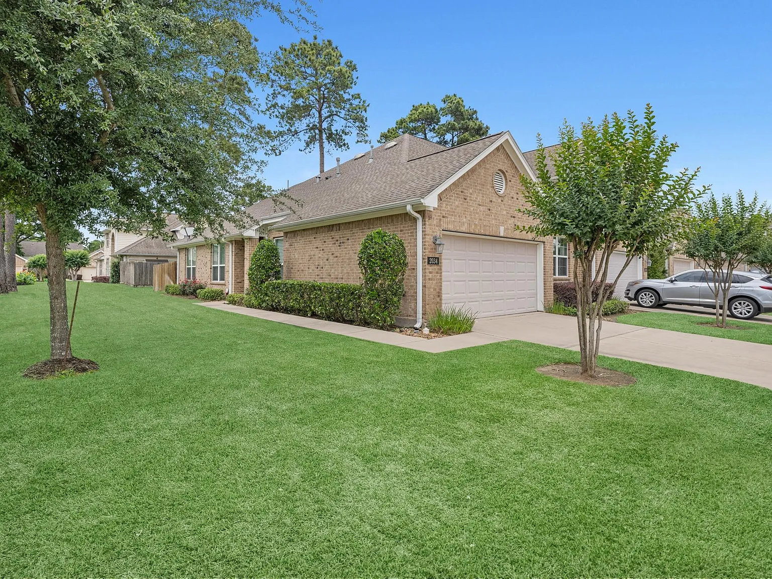 2 bed, 2.0 bath, 1528 sqft, $1,850 — Photo 4