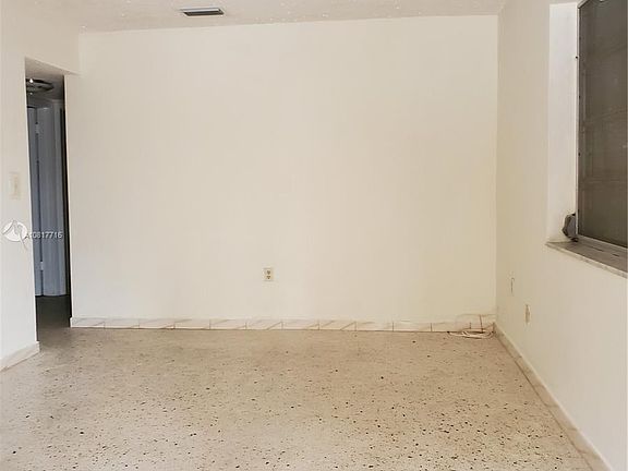 4th image of 210 NW 55th Ct #210