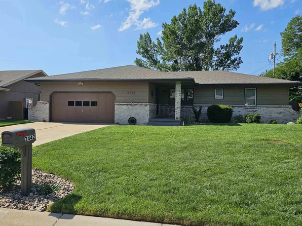 2442 Village Ln, Salina, KS 67401