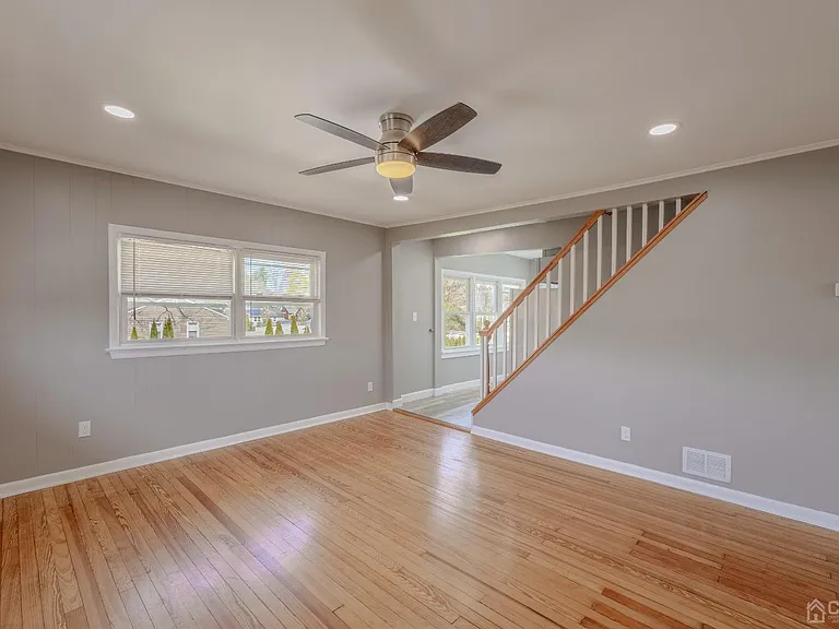 49 Riva Ave #2 — Photo 13