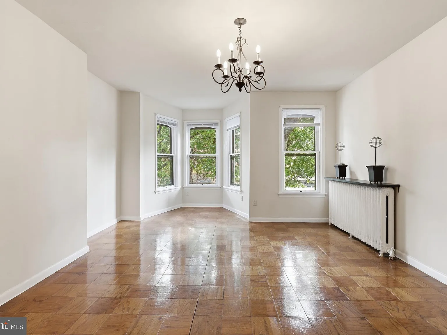 1 bed, 698 sqft, $2,400 — Photo 4