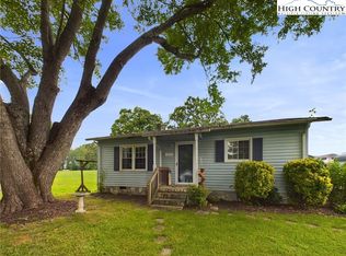 159 Shannon Park Cir, Taylorsville, NC 28681