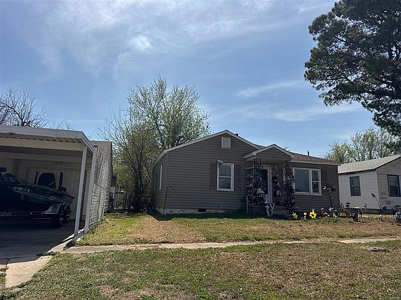 5th image of 402 E Steed Dr