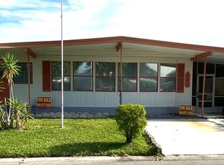 425 Sunset Cir N, Ellenton, FL 34222