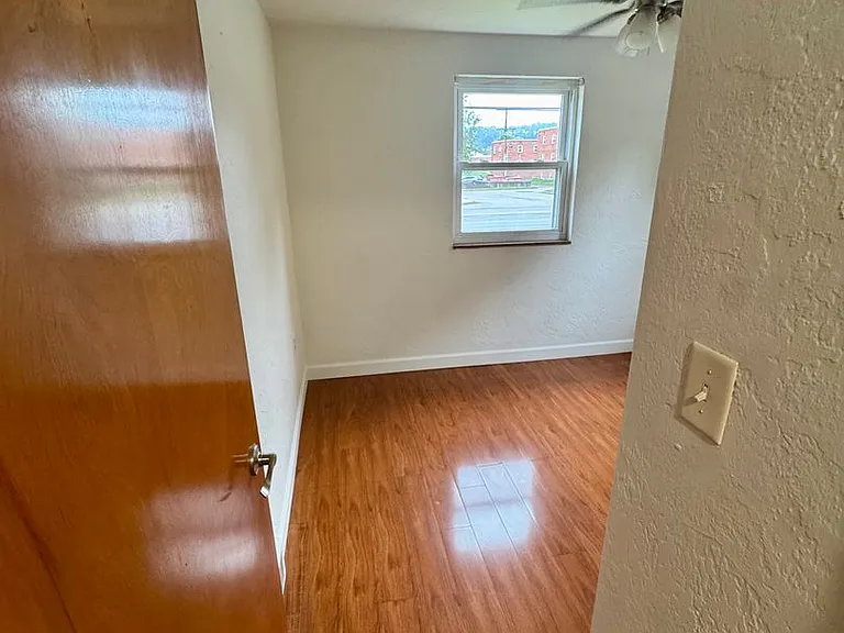 111 W. Steuben Street — Photo 22