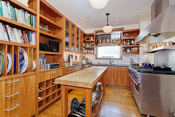 Sold by Brown Harris Stevens | media 5