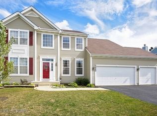 2450 Vivaldi St, Woodstock, IL 60098