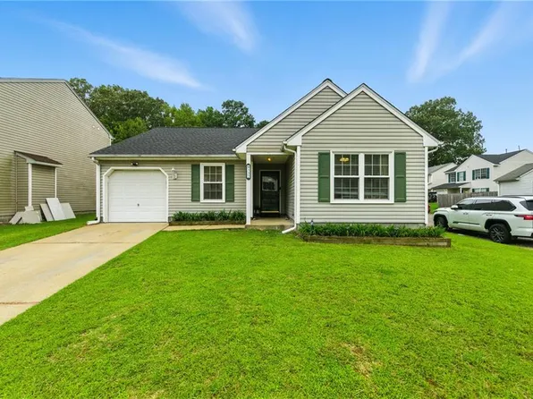 332 Circuit Ln, Newport News, VA 23608