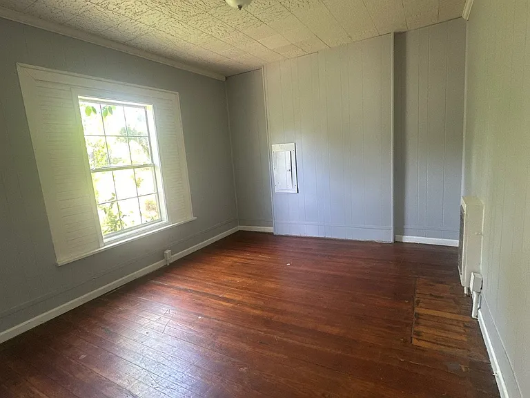 500 W Ripley Ave — Photo 8
