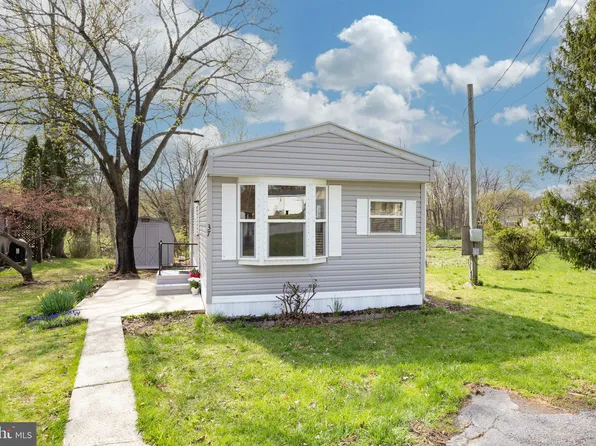 37 Terrace Dr, Spring City, PA 19475