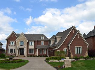 8555 Boulder Shores Dr, South Lyon, MI 48178