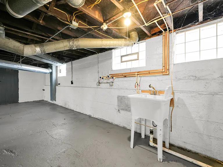 16119 Parkgrove Ave #2 — Photo 12