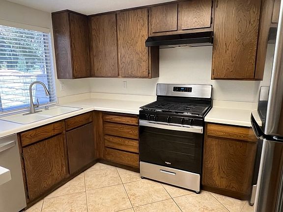 5th image of 25224 Lawton Ave