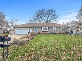 2026 Emerald Ln, Eagan, MN 55122