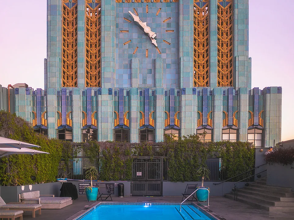 849 S Broadway #1204