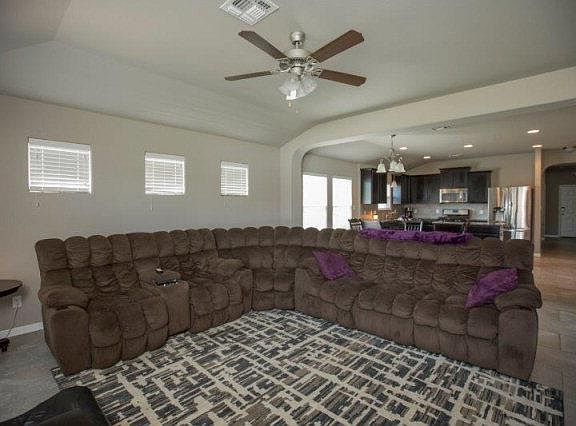 3rd image of 109 Blue Rock Ct
