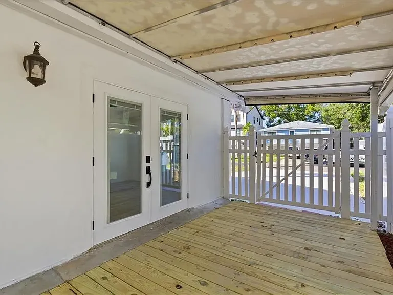 1734 Maryland Ave NE — Photo 13