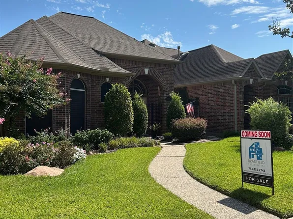 6842 Queensclub Dr, Houston, TX 77069