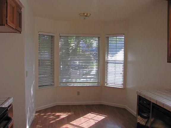 5th image of 1213 Chesapeake Dr