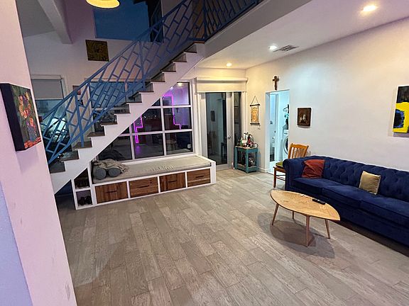 spacious common space for entertaining or just relaxing