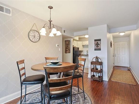 5th image of 500 Lake Marina Dr #422