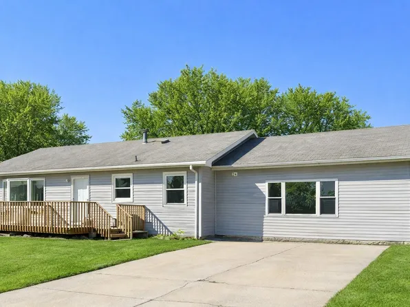 316 Buckwheat Ave, Windom, MN 56101