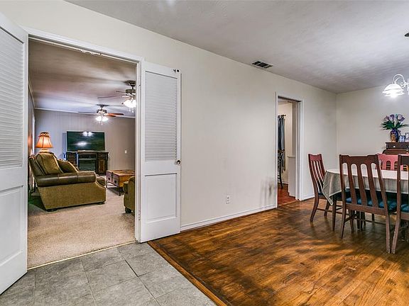 5th image of 2210 Frances Dr